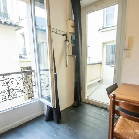 Charming Studio Near The Champ De Mars * Paryż